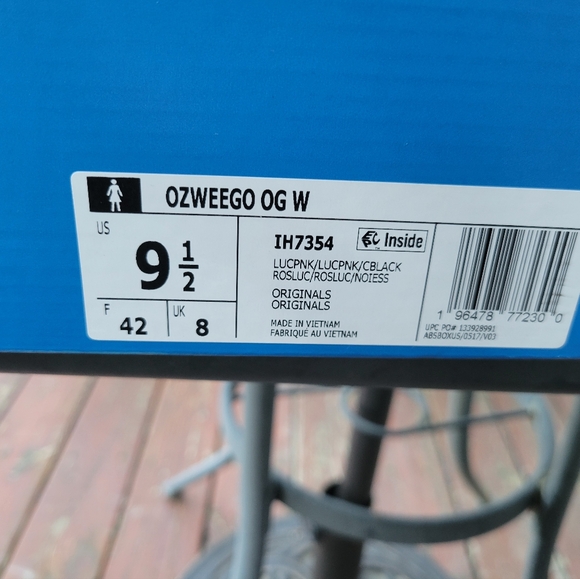 ADIDAS Ozweego Sneakers - Picture 9 of 9